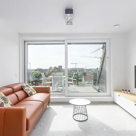 Rooftop With Sun-facing Terrace شقة