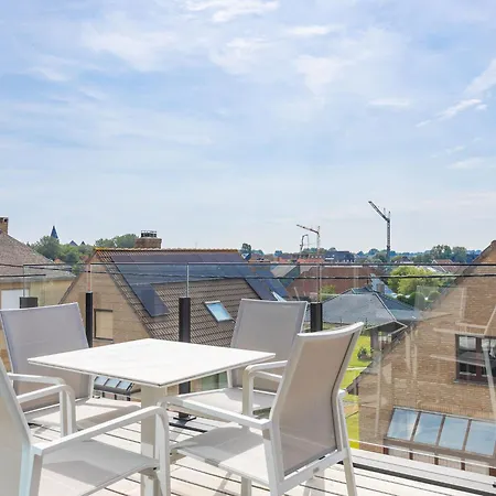 Rooftop With Sun-facing Terrace شقة